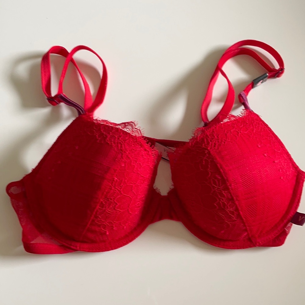 Sexy Tee Lightly-Lined Cross-dye Lace Demi Bra